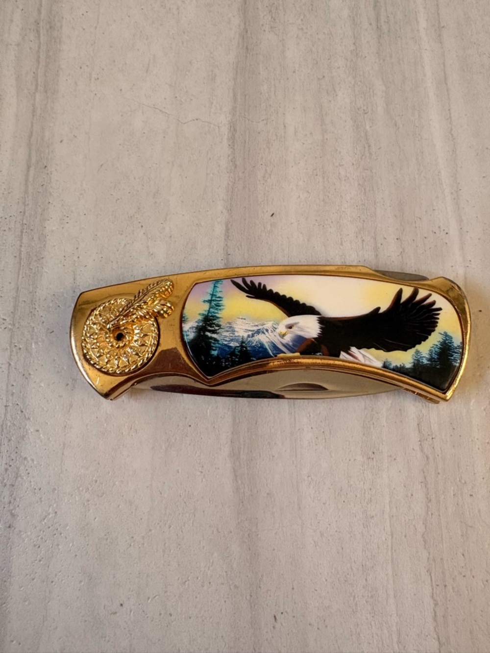 Gold Eagle Folding Pocket Knife with Scenic Inlay